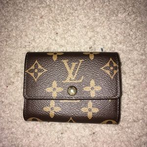 Louis Vuitton Monogram Porte-monnaie Plat Wallet